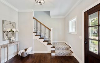 how to touch up paint on walls
